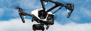 Dachinspektionen mit Drohnen der Firma Blitz Team